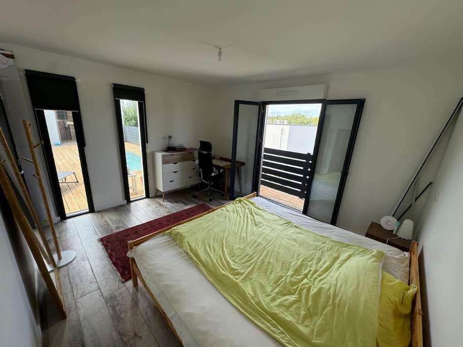 Luxury Villa With Pool And View Жувиньяк Экстерьер фото