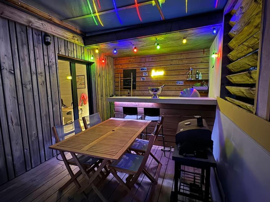 Luxury Villa With Pool And View Жувиньяк Экстерьер фото